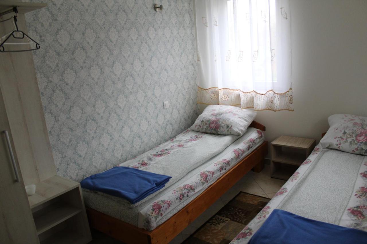 Agroturystyka Pod Kogutkiem Czysta Exteriör bild